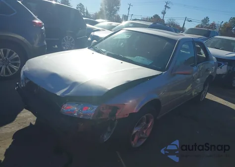 2000 Toyota Camry Le V6 z USA, uszkodzony, nr VIN 4T1BF22K6YU954785